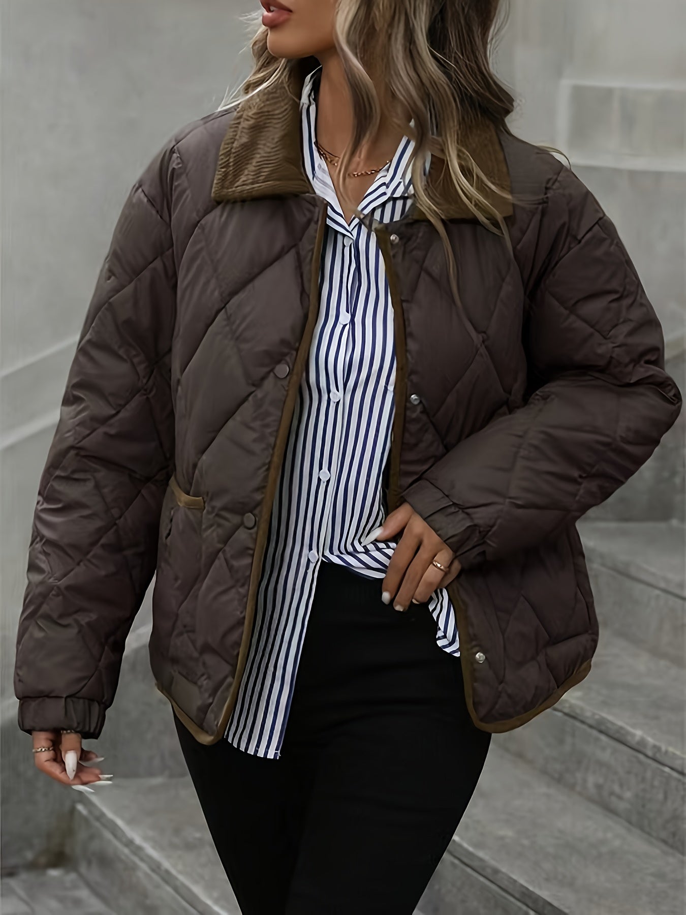 Women’s Quilted Jacket with Contrast Collar