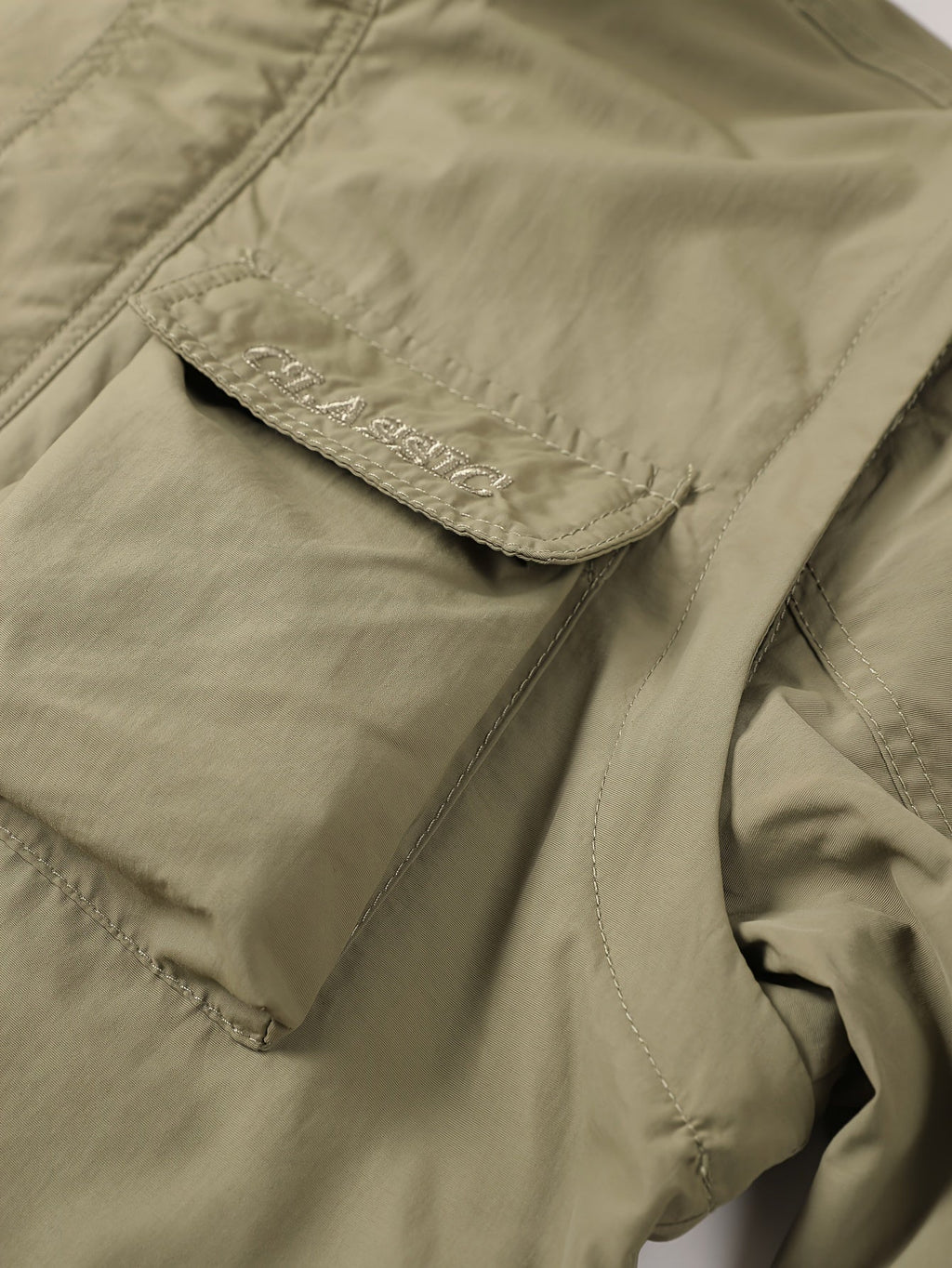 Men’s Utility Jacket with Detachable Hood