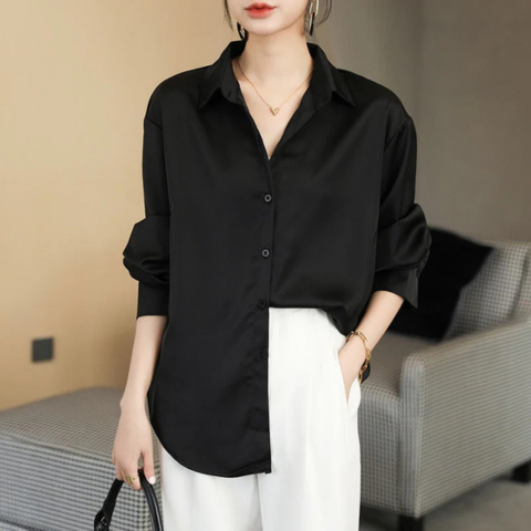Women’s Classic Button Down Blouse