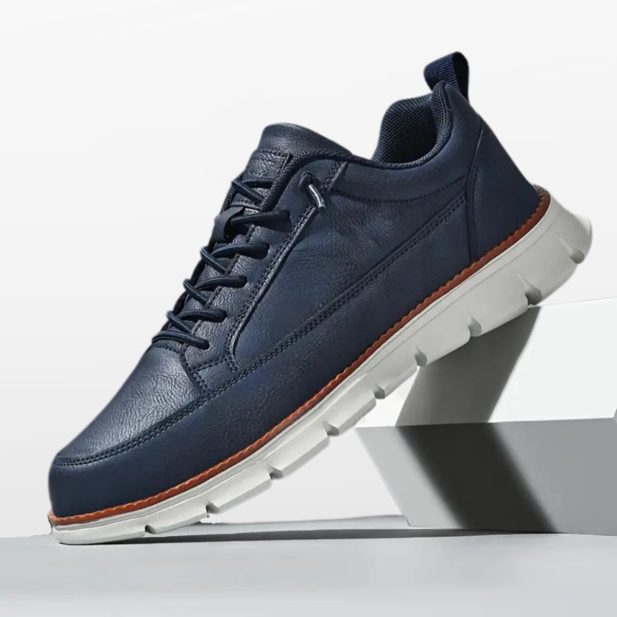 Men Minimalist Casual Leather Sneakers