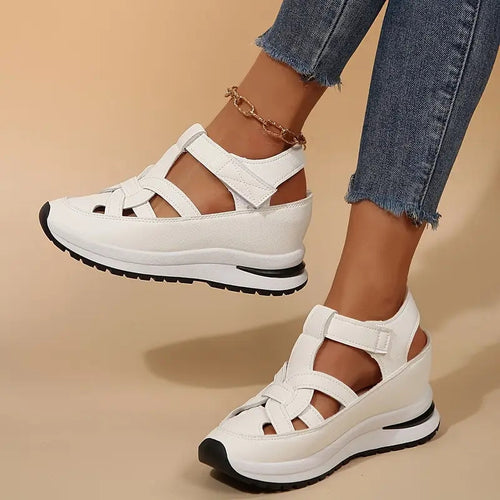 Women’s Closed Toe Walking Sandals