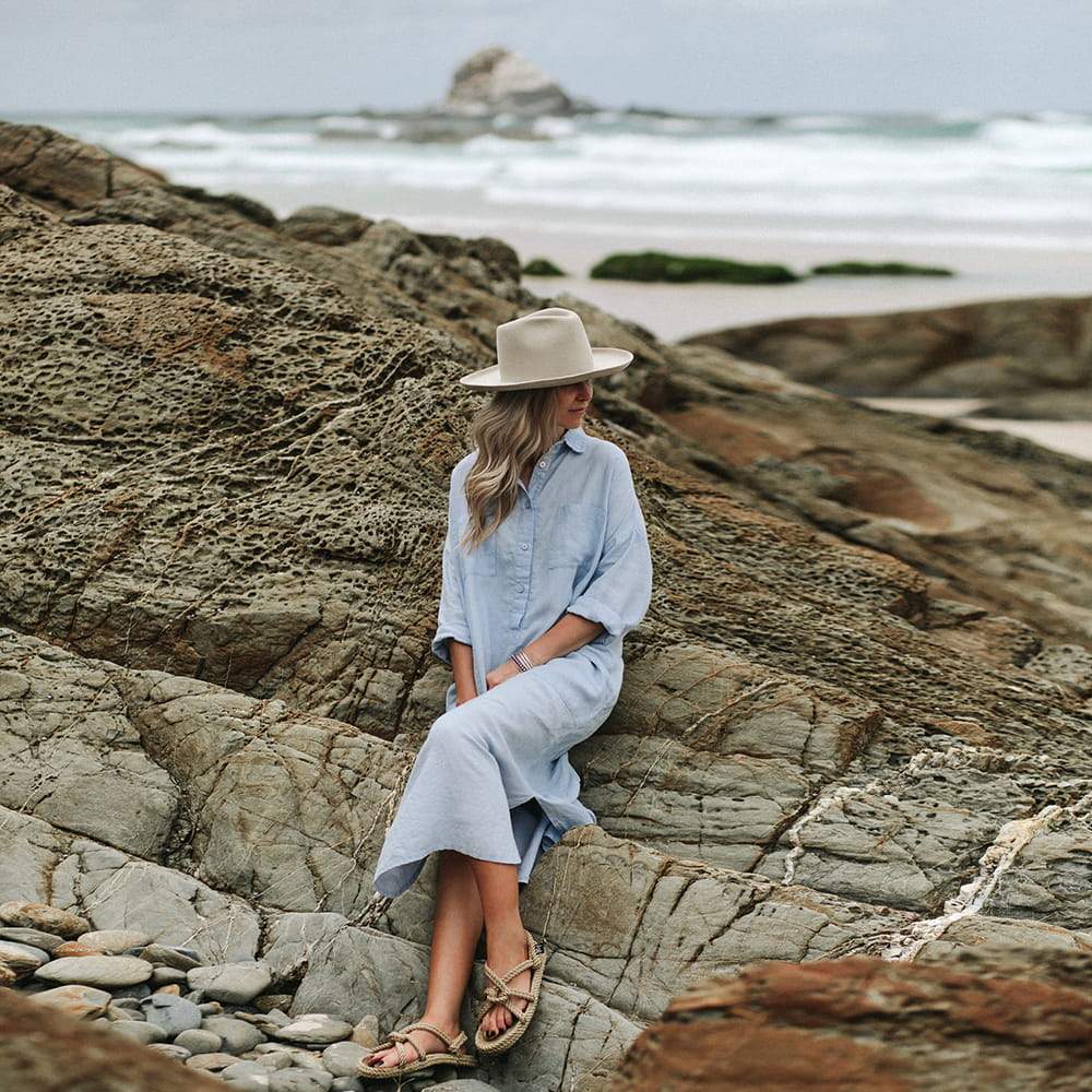 Women’s Relaxed Shirt Midi Dress