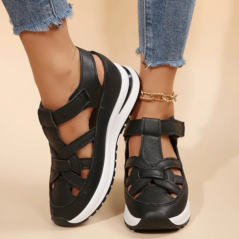 Women’s Closed Toe Walking Sandals