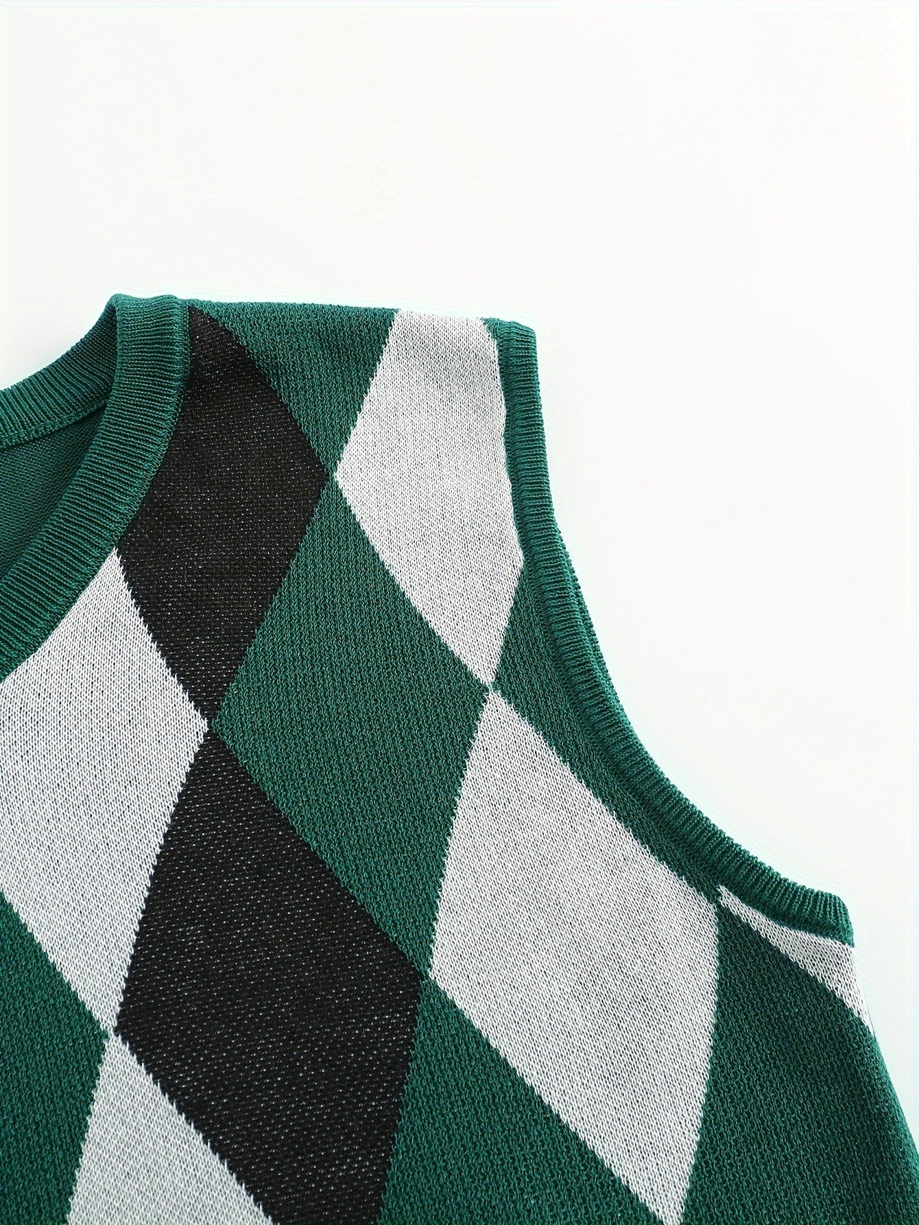 Men’s Stylish Argyle Sweater Vest
