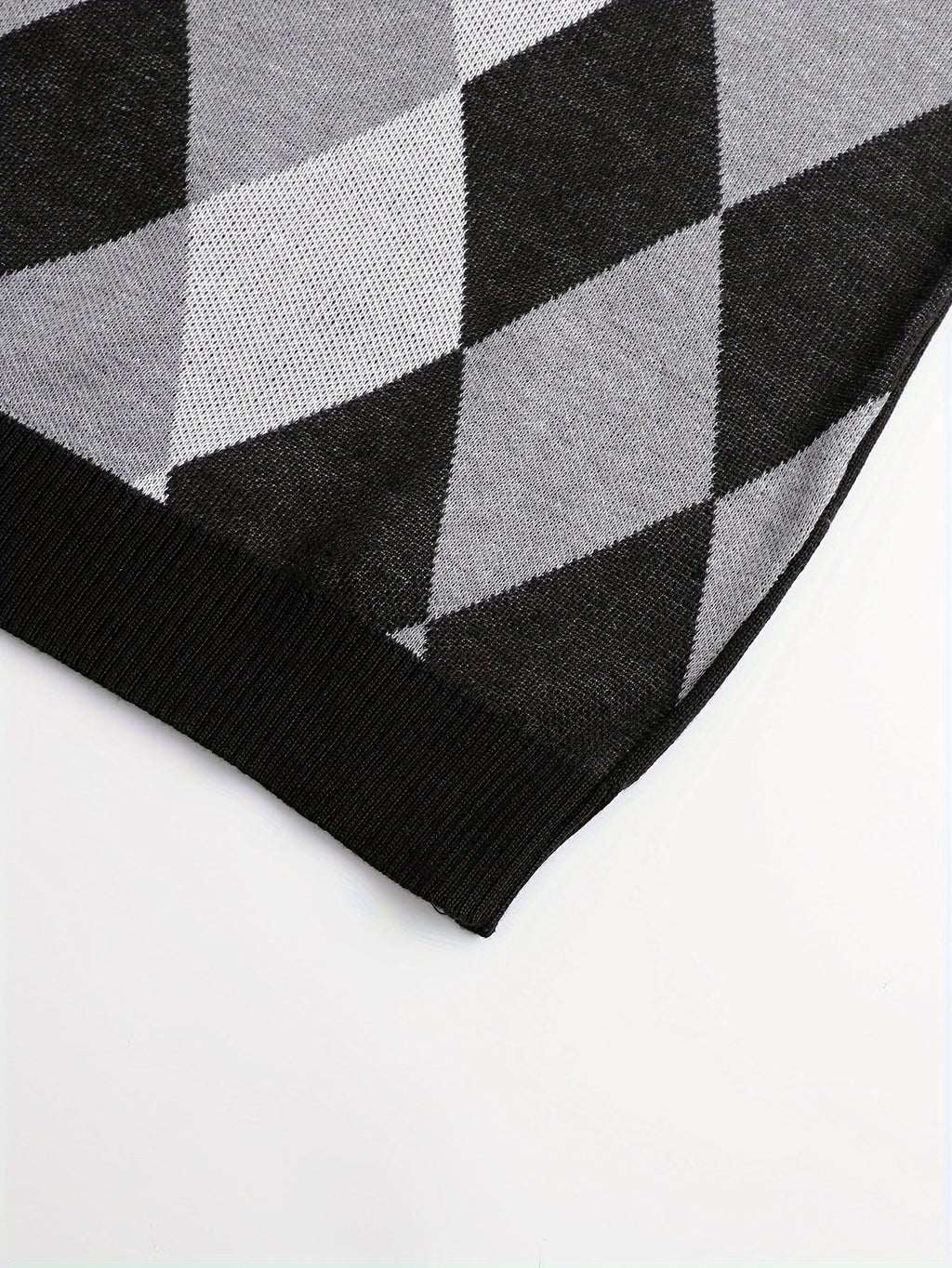 Men’s Stylish Argyle Sweater Vest