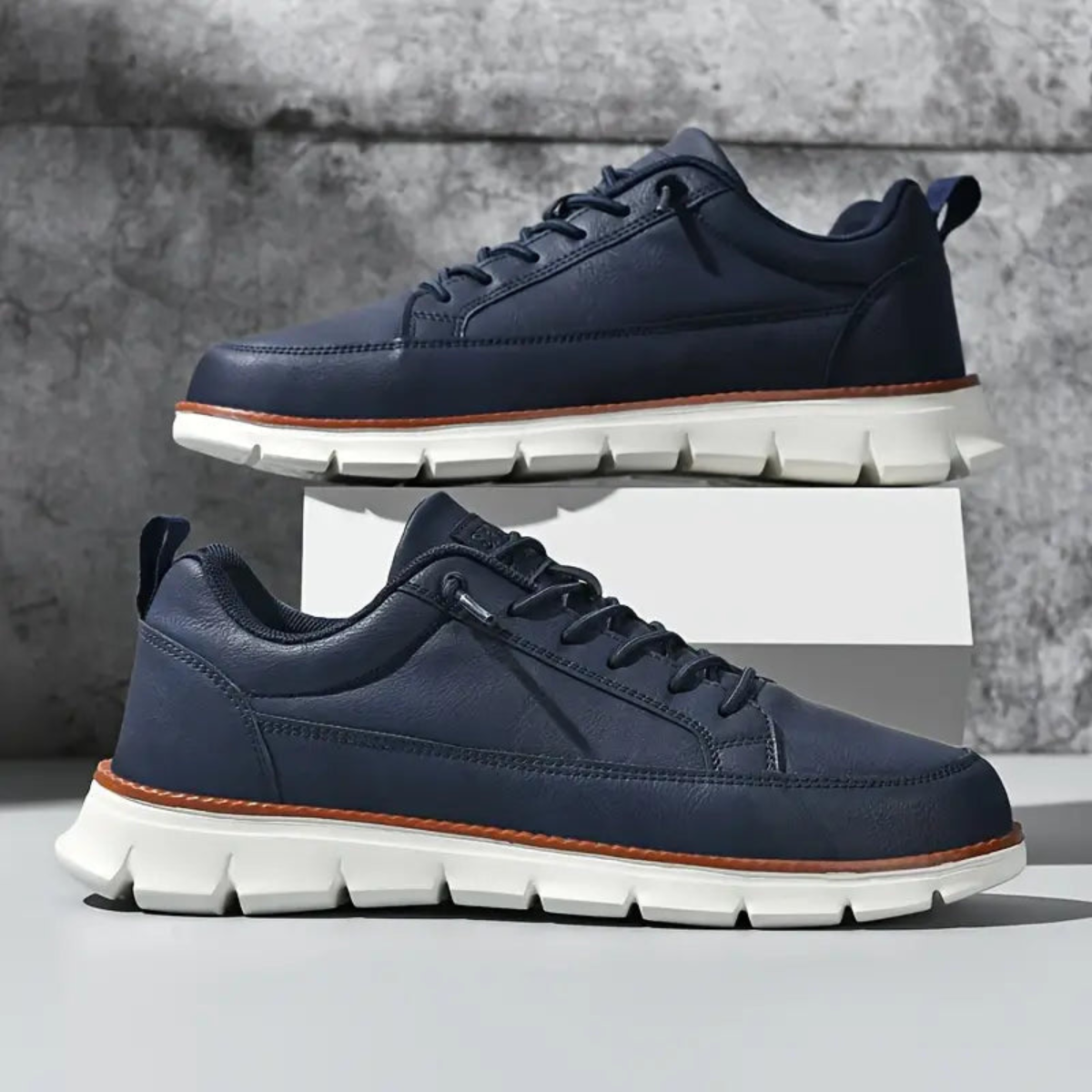 Men Minimalist Casual Leather Sneakers