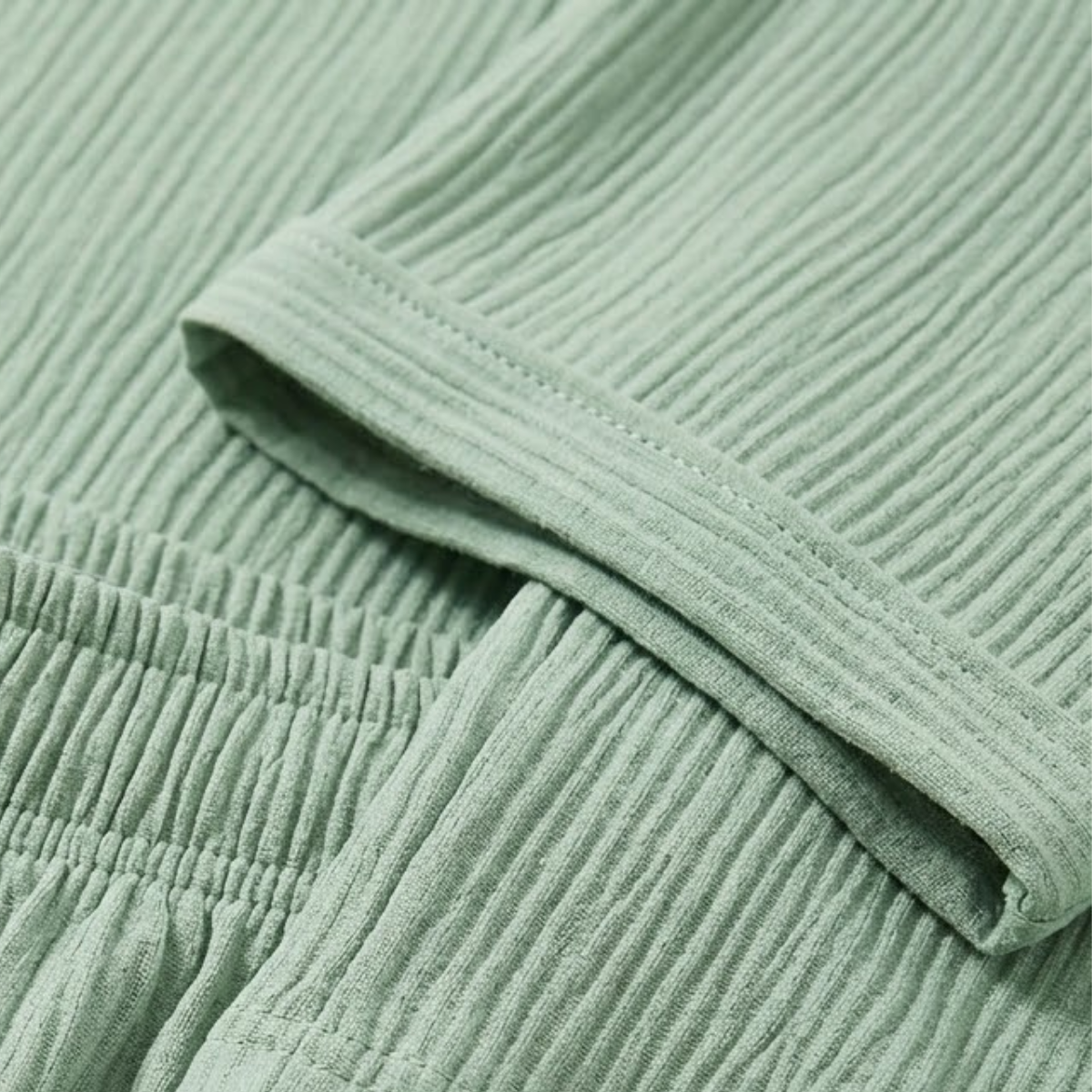 Men’s Short-Sleeve Shirt and Shorts Set