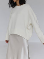 Women’s Relaxed Crew-Neck Oversized Sweater
