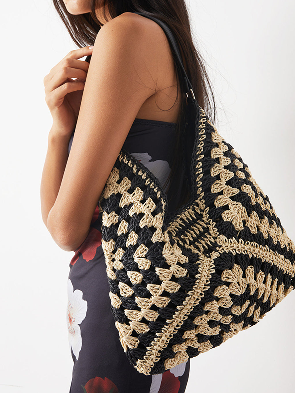 Women’s Geometric Crochet Hobo Bag