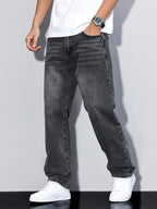 Men’s Relaxed Straight-Leg Jeans