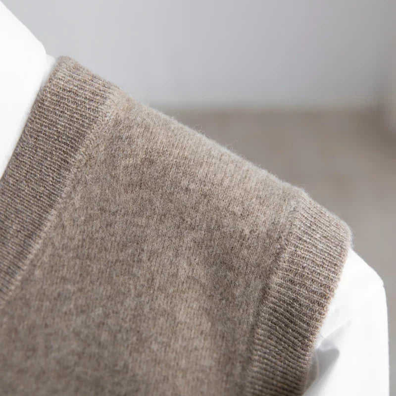 Men’s V-Neck Sweater Vest