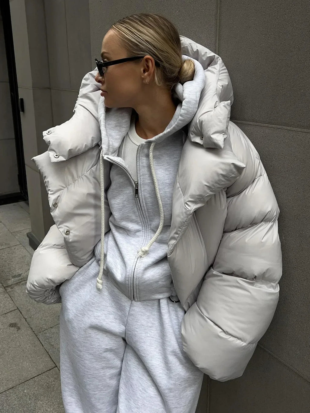 Women's Puffer Jacket with Oversized Collar