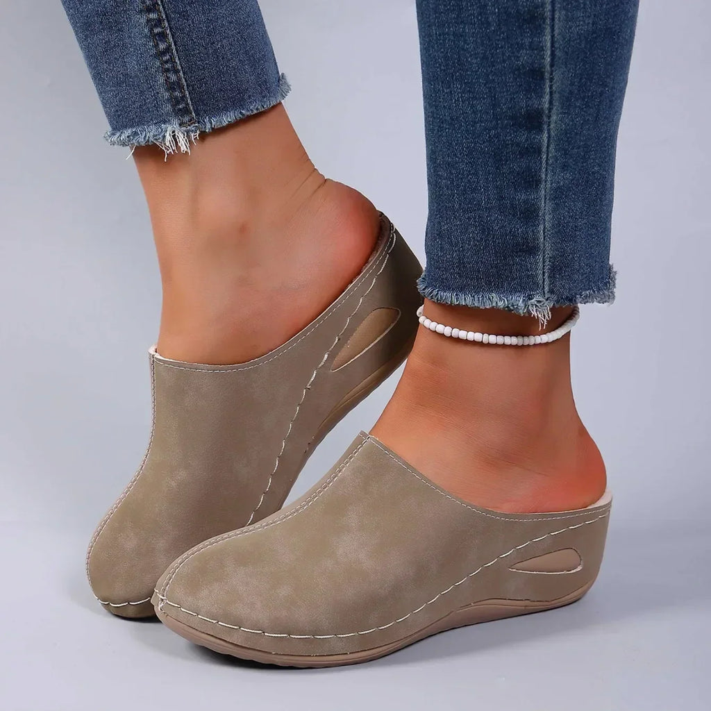 Women's Slip-On Clogs with Plush-Look Lining