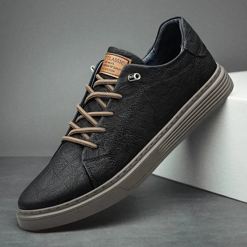 Men's Textured Lace-Up Low-Top Sneakers
