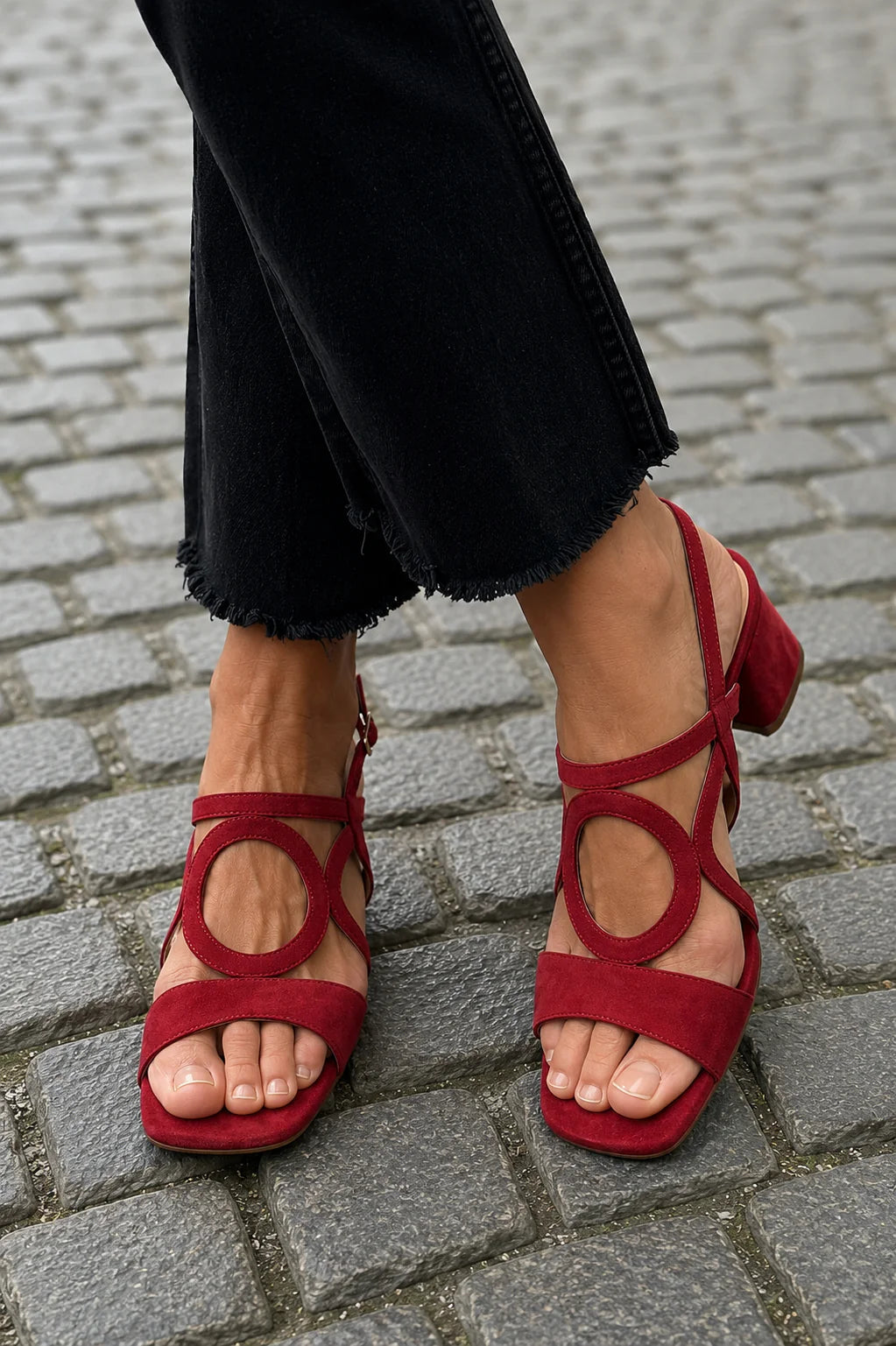 Women’s Cutout Block Heel Sandals