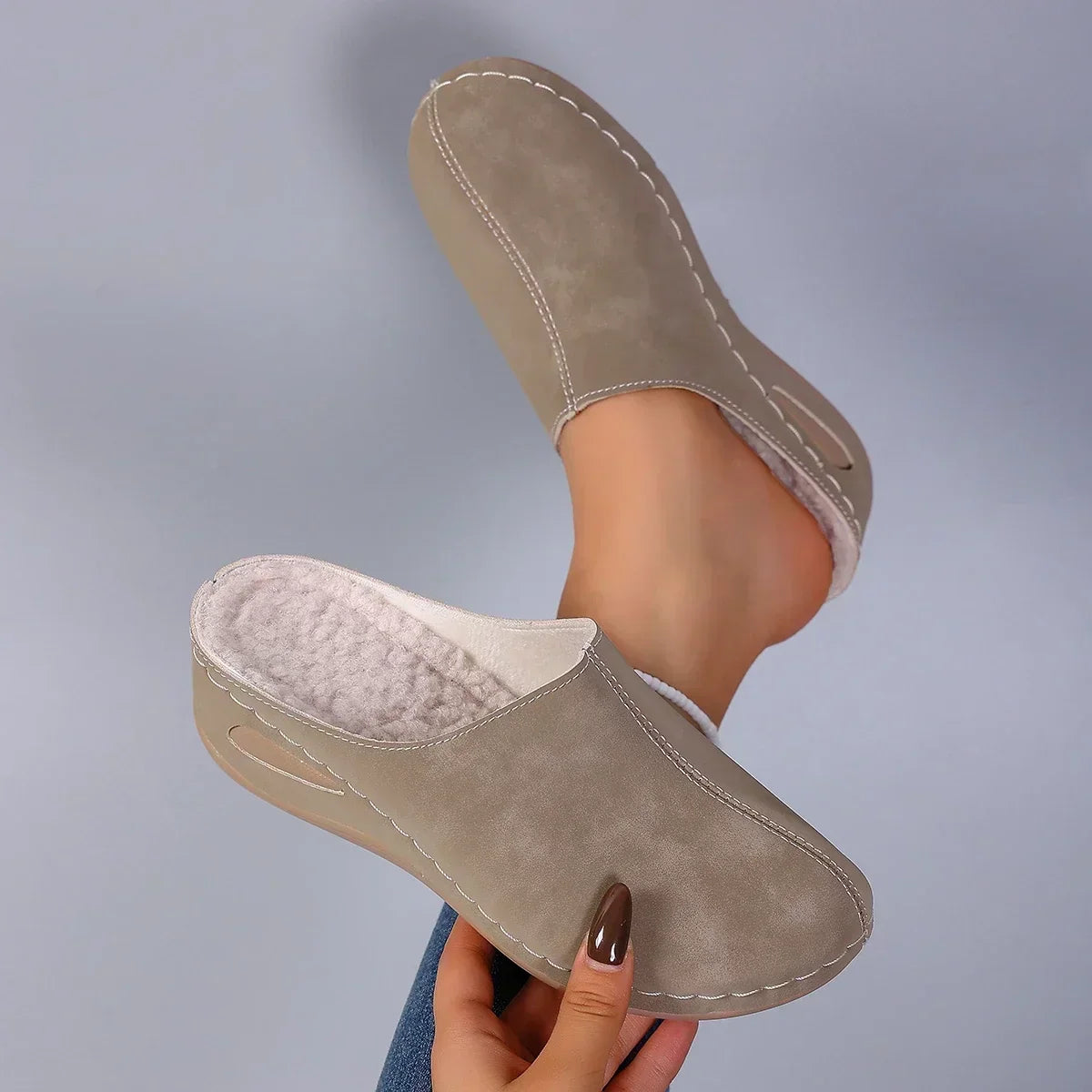 Women's Slip-On Clogs with Plush-Look Lining