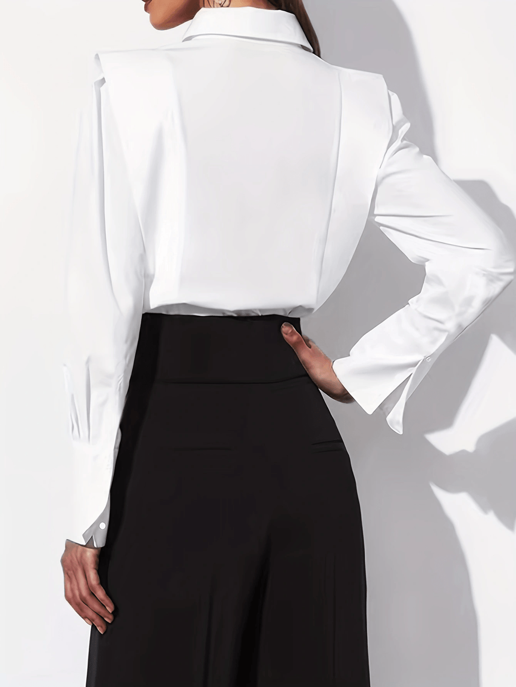 Women's Long Sleeve Collared Button-Front Blouse