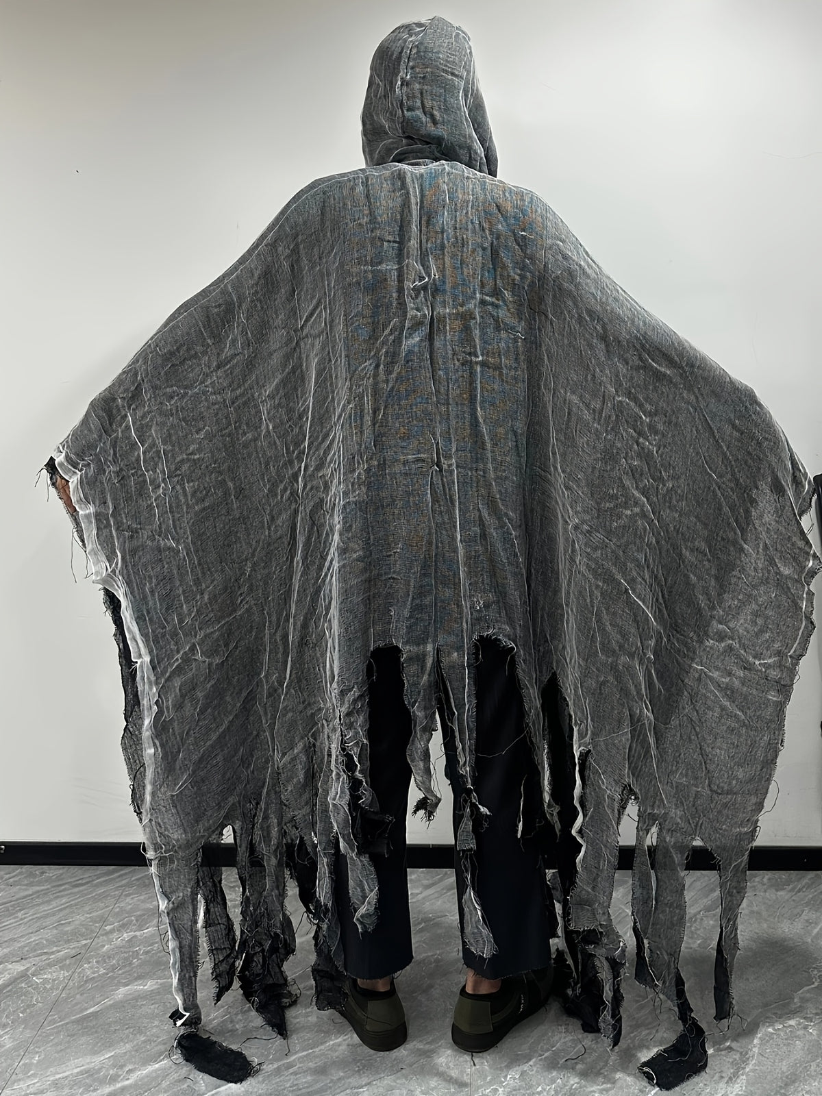 Men’s Halloween Hooded Reaper Costume