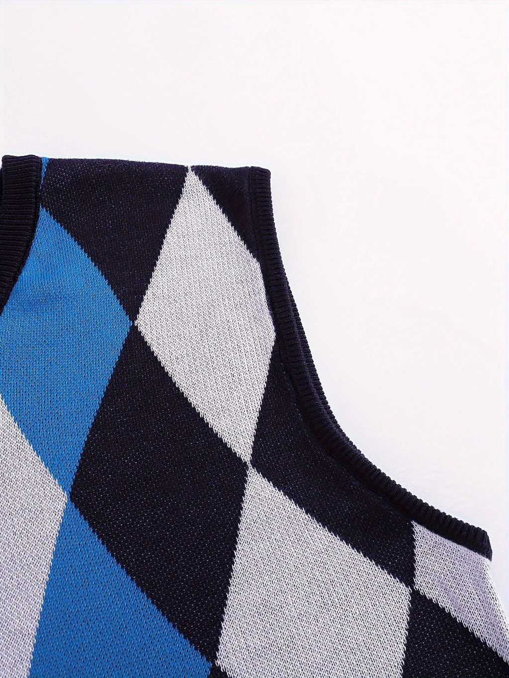 Men’s Stylish Argyle Sweater Vest