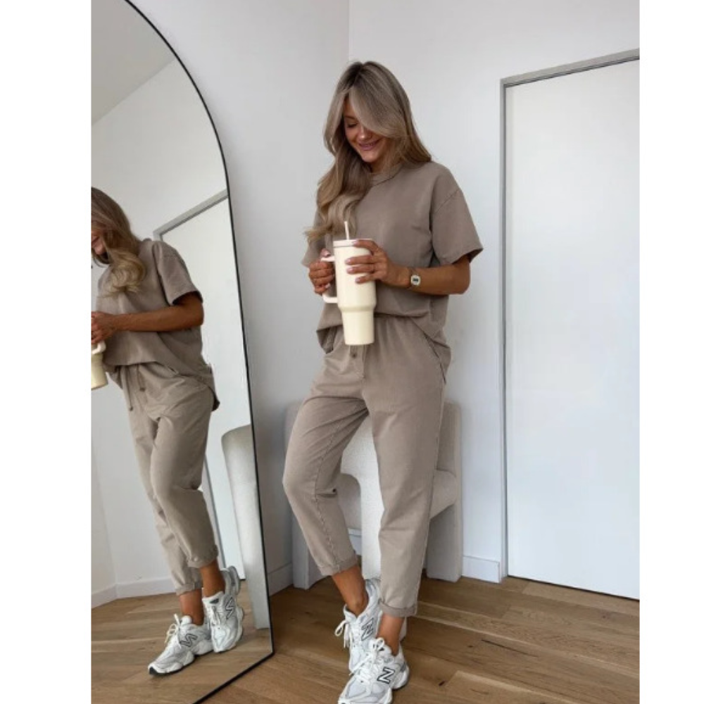 Women’s Relaxed Short-Sleeve Two-Piece Set