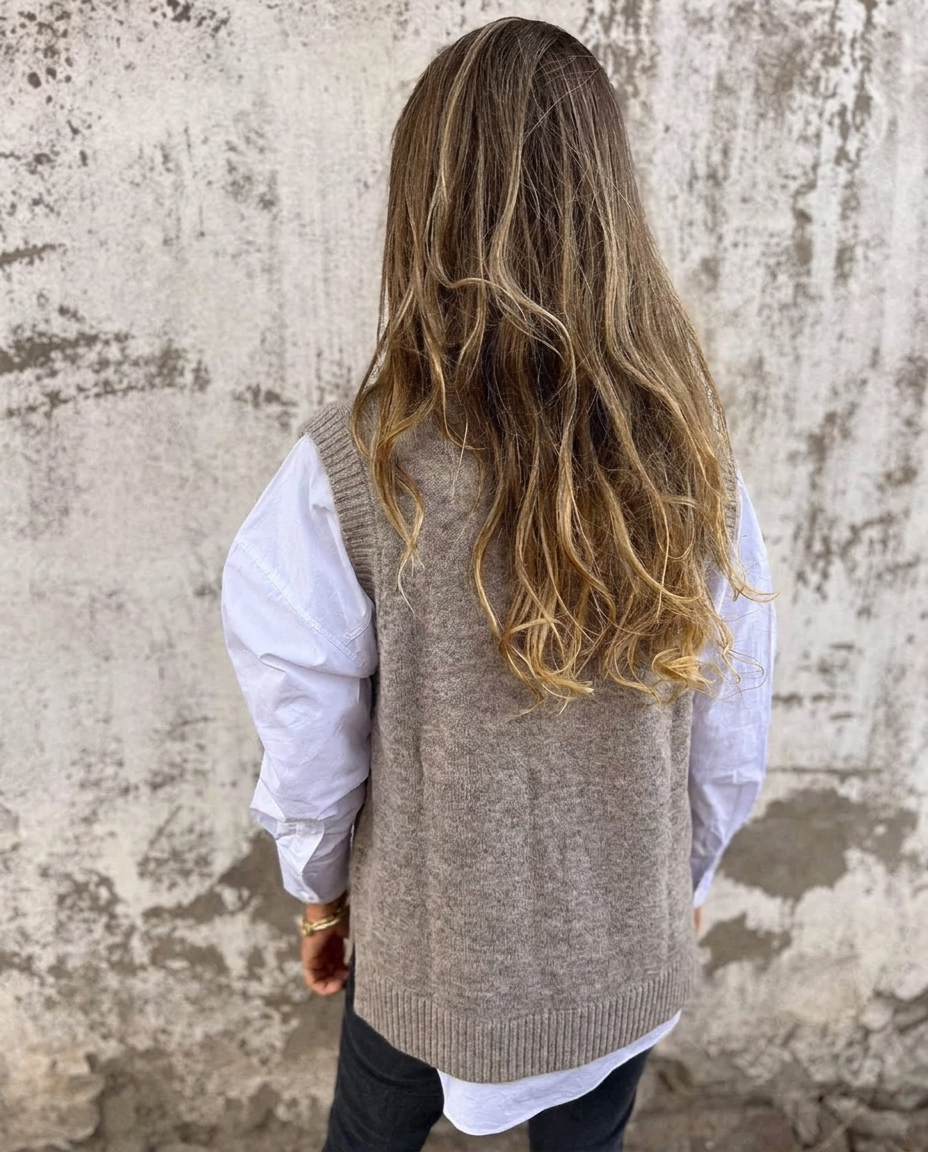 Women’s V-Neck Knit Sweater Vest