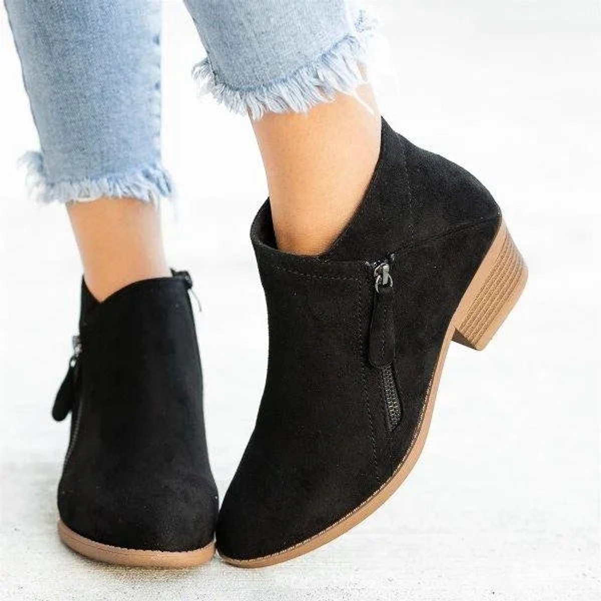 Women’s Side Zip Block Heel Ankle Boots