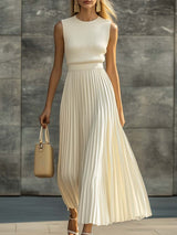 Women’s Sleeveless Pleated Maxi Dress